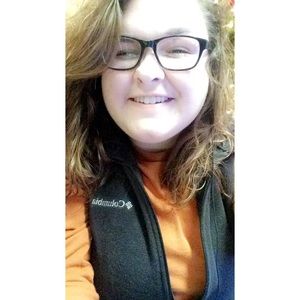 Meet your Posher, Mercedes